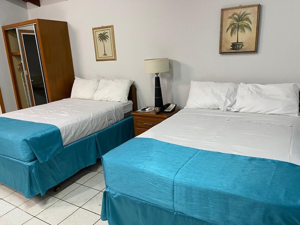 Studio, Kitchen
