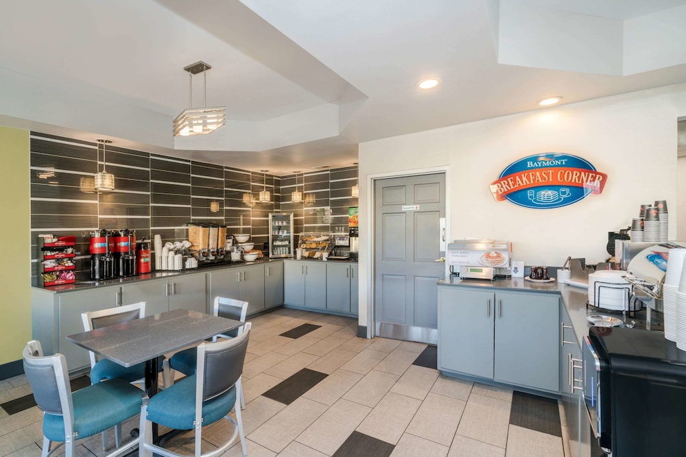 Baymont by Wyndham Franklin/Cool Springs 30/36
