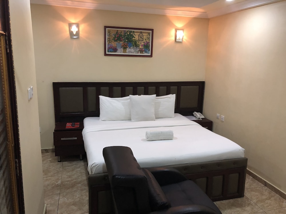 Virginrose Resorts 9/37
