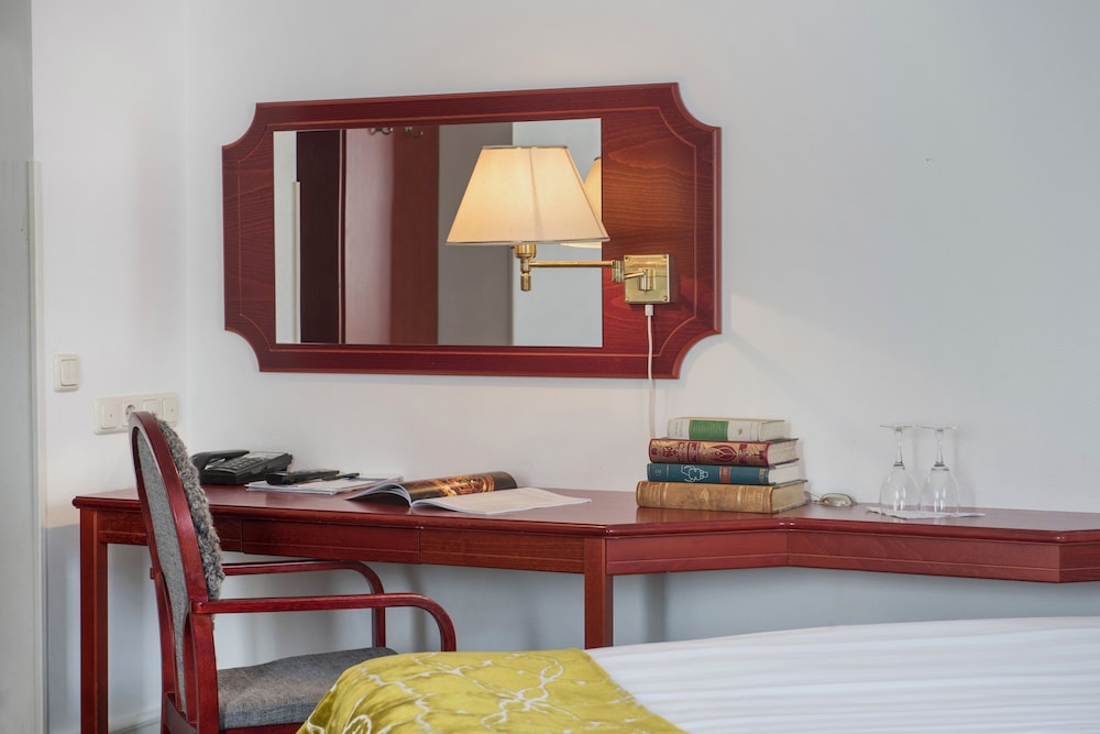 Best Western Strand Hotel 52/60
