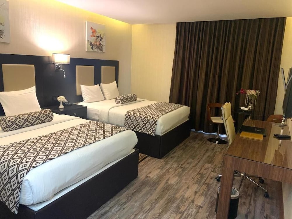 Olive Tree Hotel 9/50