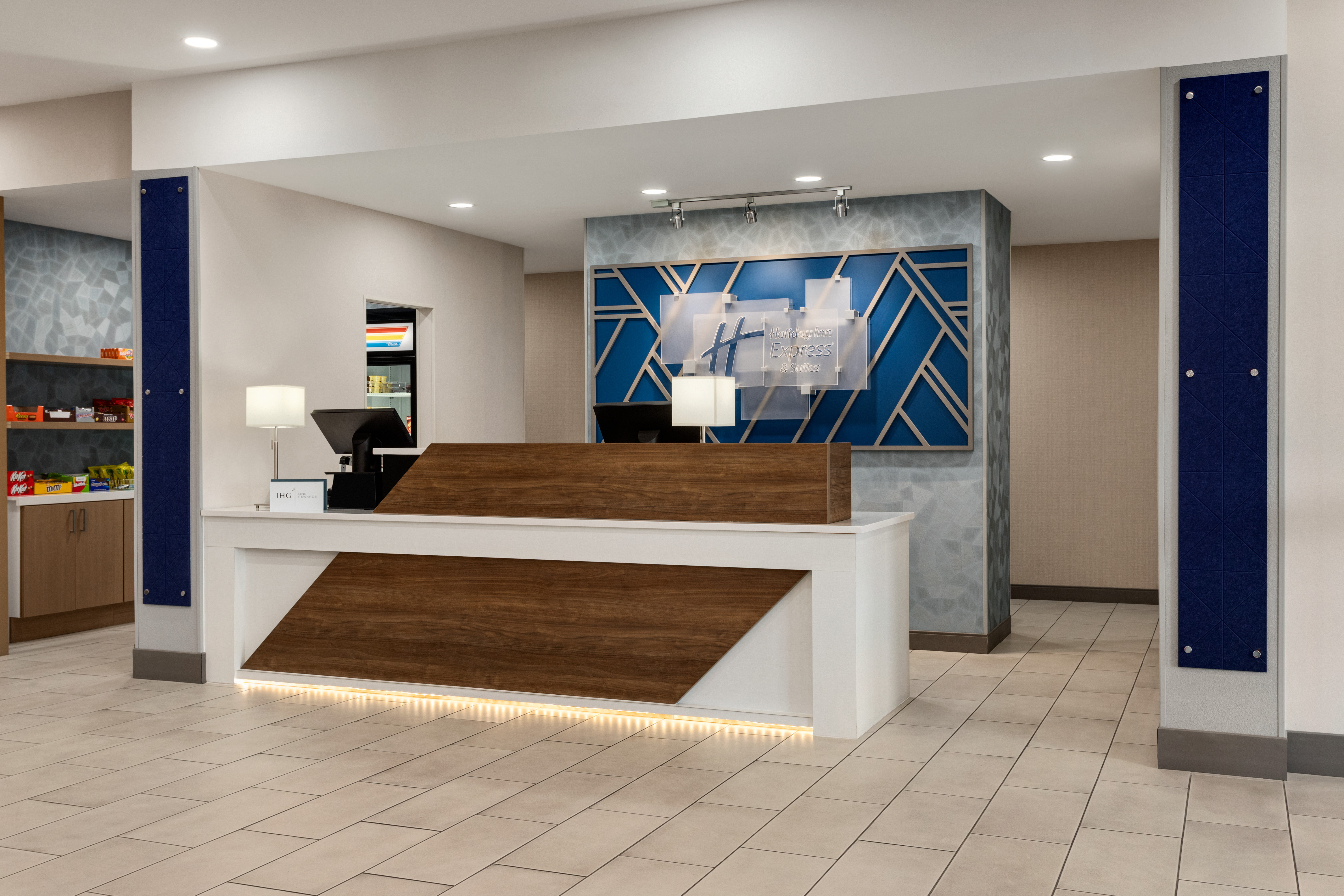 Holiday Inn Express Hotel Suites Forrest City 7/52