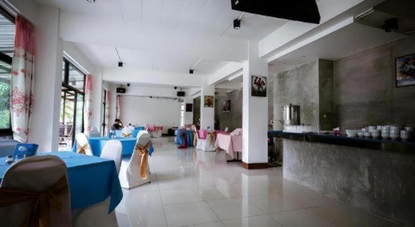 Pornsiri Hotel Sisaket 12/35