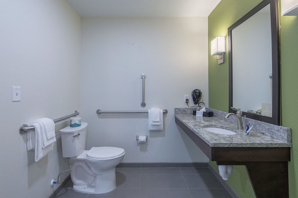 Sleep Inn & Suites Galion OH 13/36