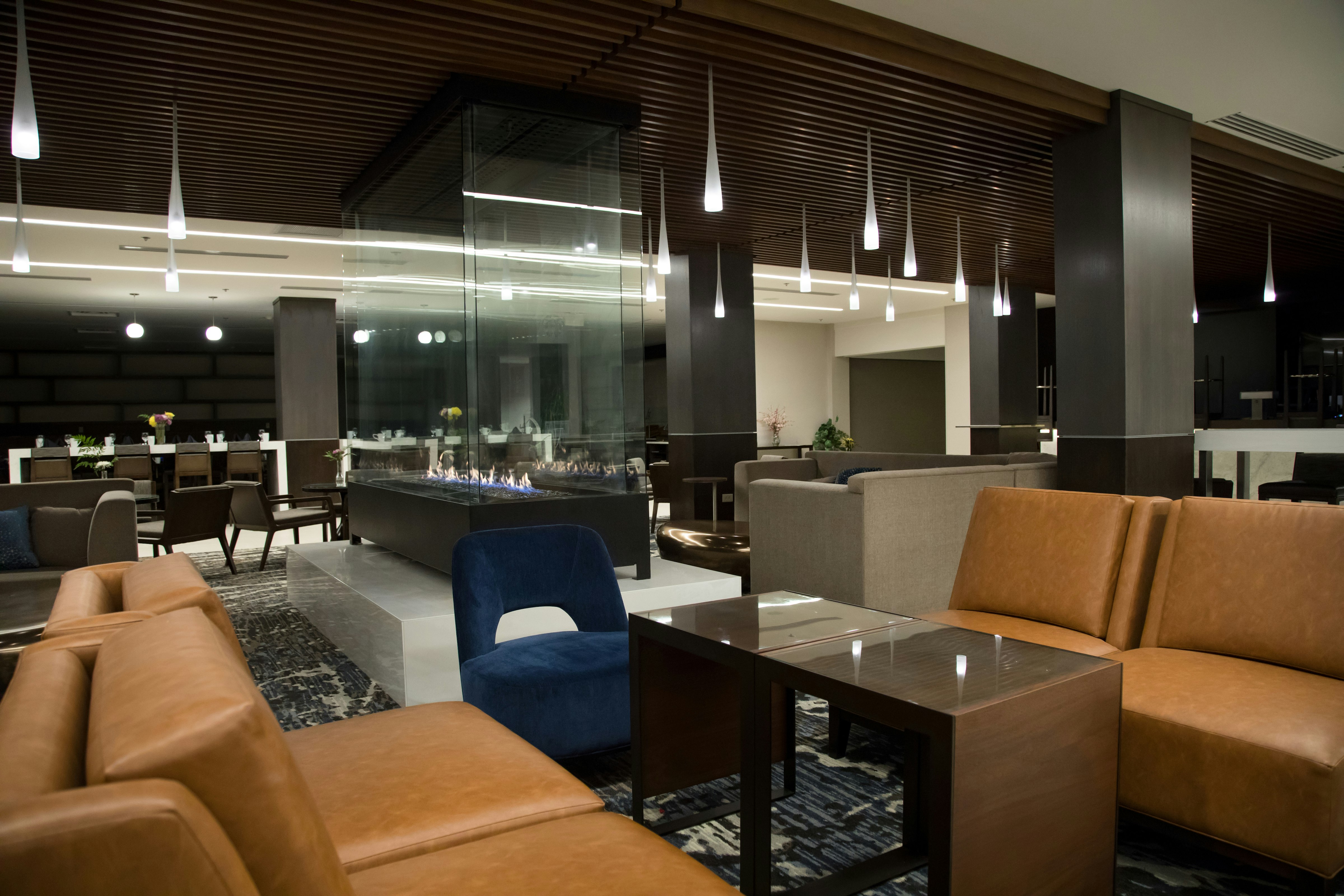 Doubletree By Hilton Hotel Syracuse 15/44