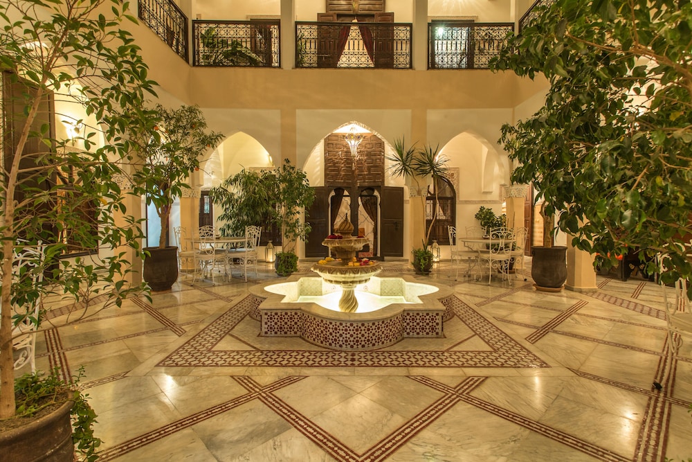 RIAD NASREEN 67/76