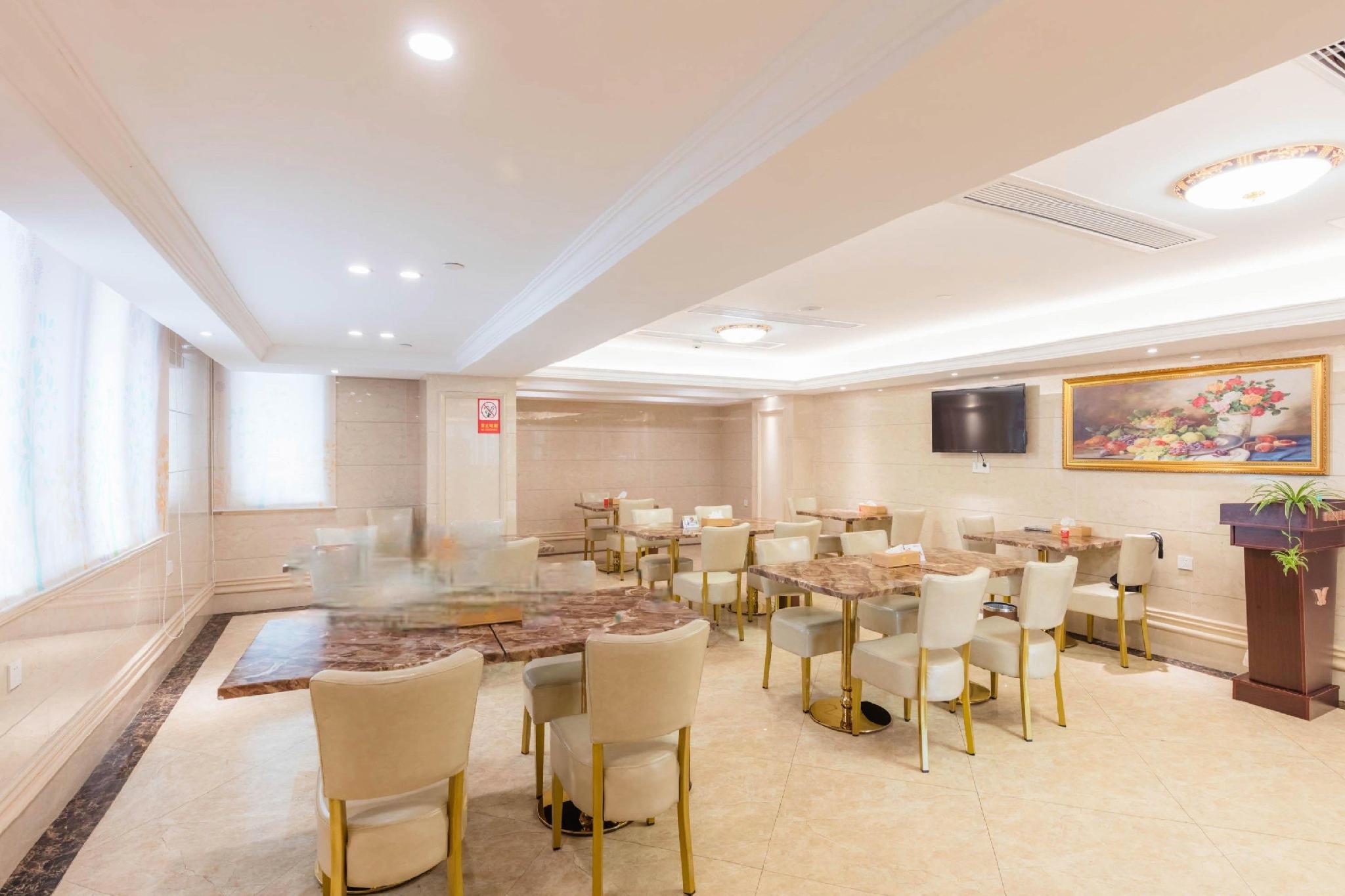 Vienna Hotel (Shantou Guiyu) 35/43