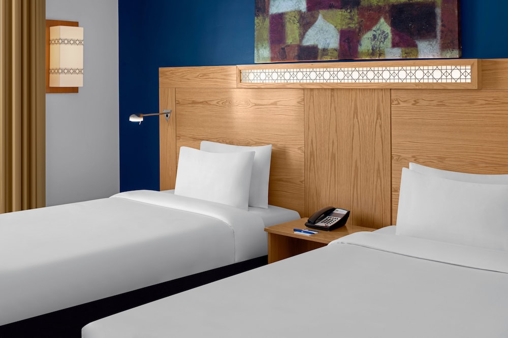 Holiday Inn Express Dubai Airport 17/44