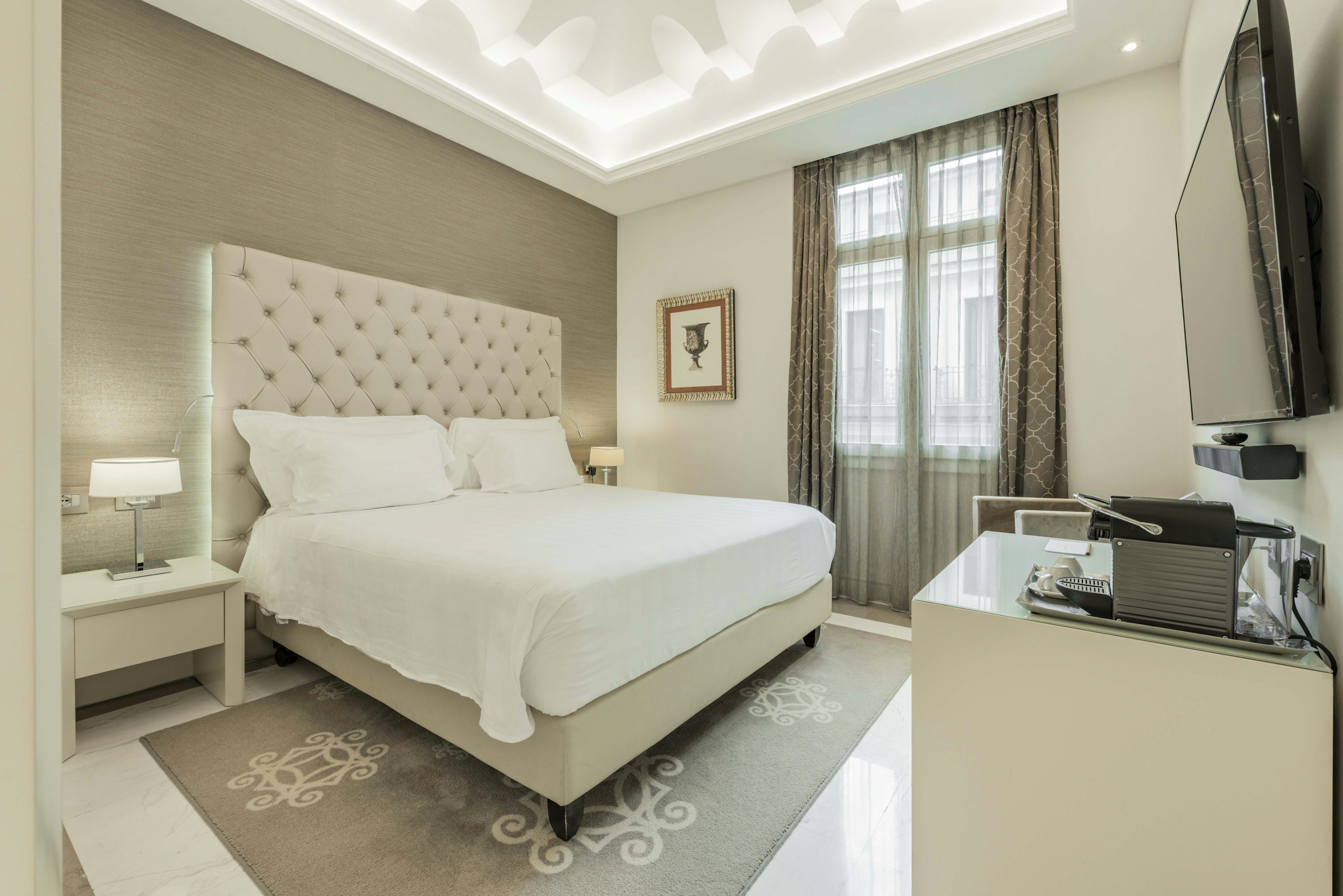 2 BEDROOMS, SUITE