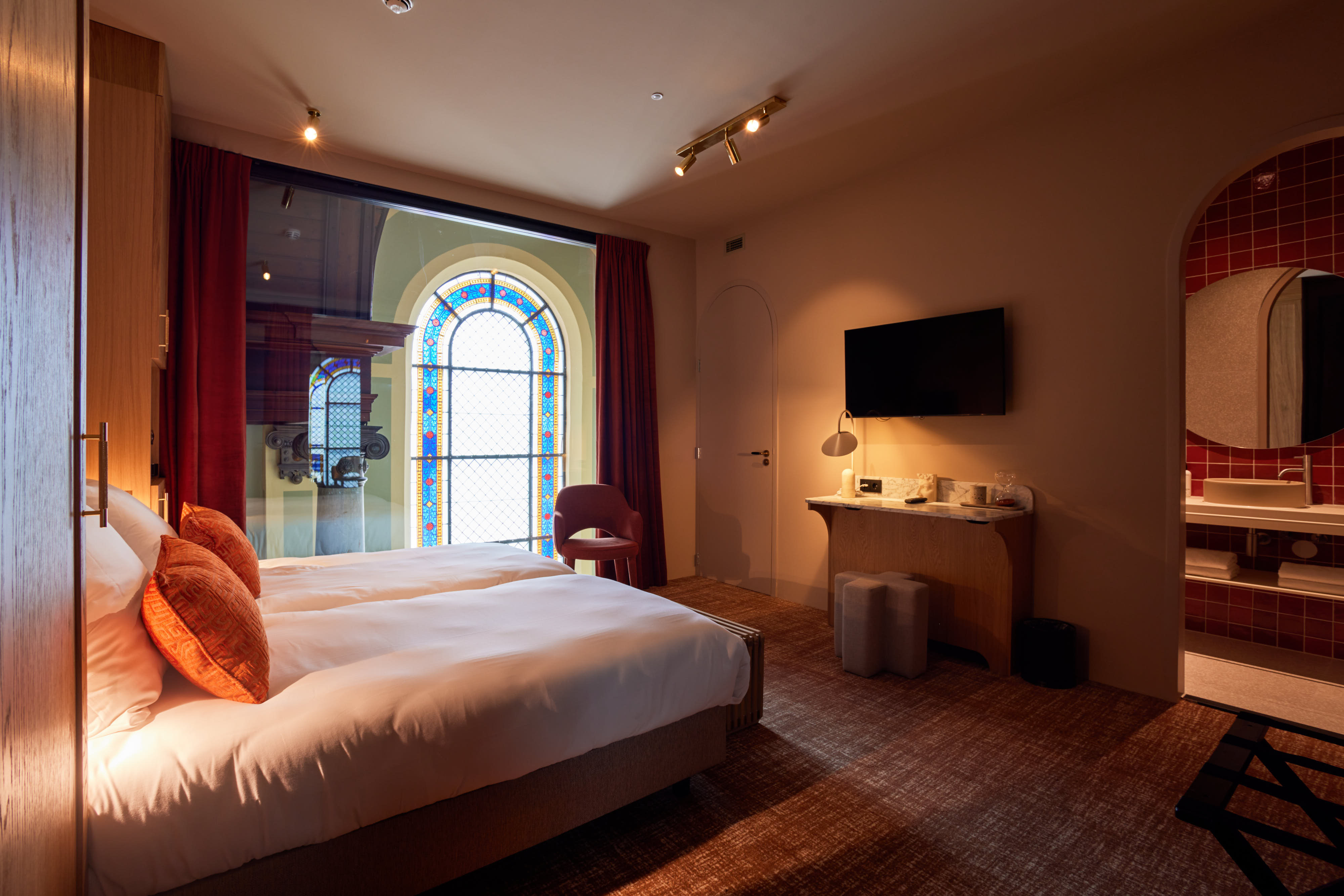 Heavens Hotel Hoorn 1/27