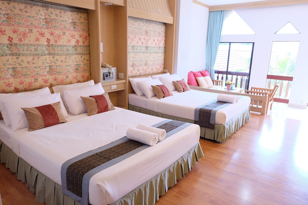 Maldives Beach Resort 15/56