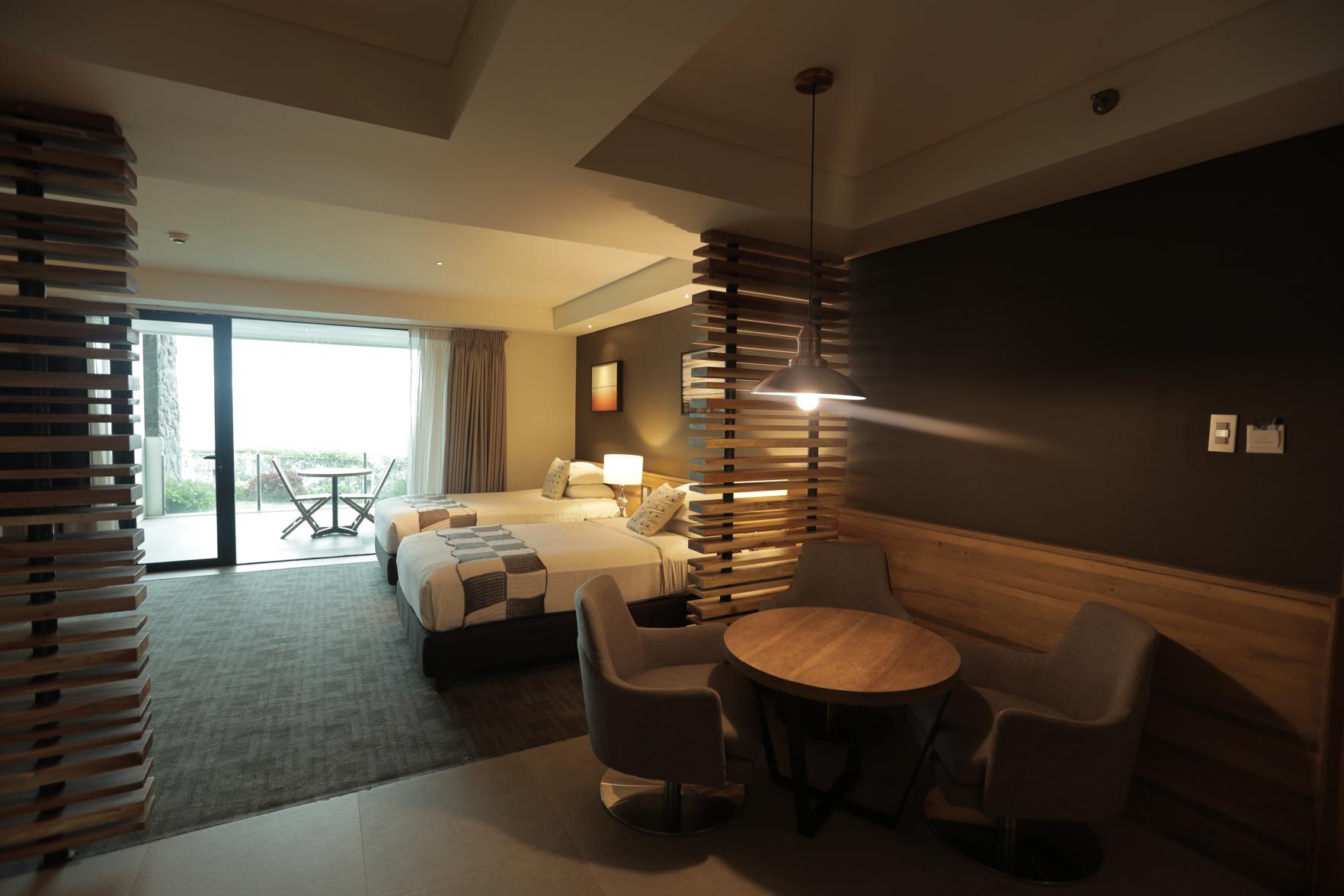 غرفة بريميير بسرير كوين وسرير مزدوج، Escala Tagaytay 3/3