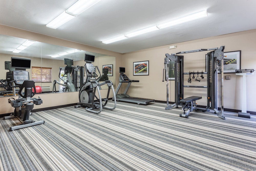 CANDLEWOOD SUITES AURORA- NAPERVILLE 26/51
