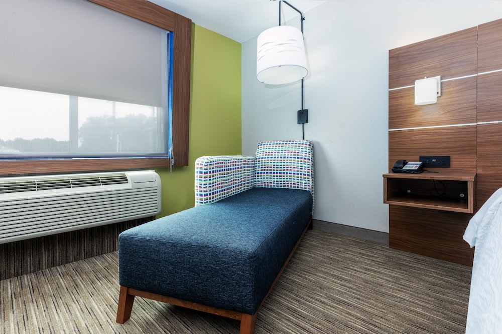 Holiday Inn Express Hotel And Suites Lafayette South 22/39