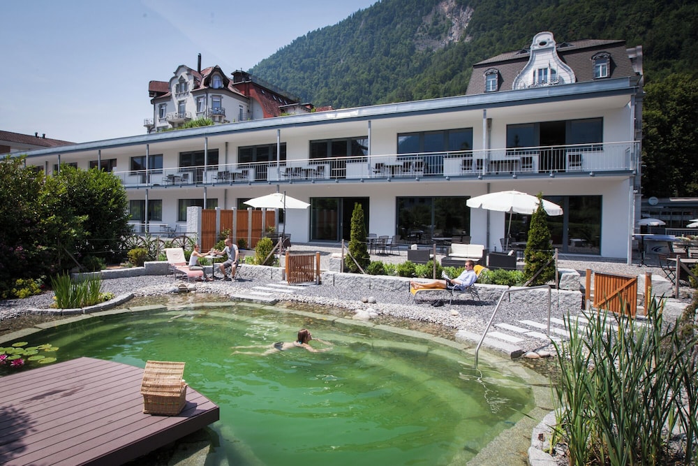 Carlton-Europe Vintage Adult Hotel 8/56