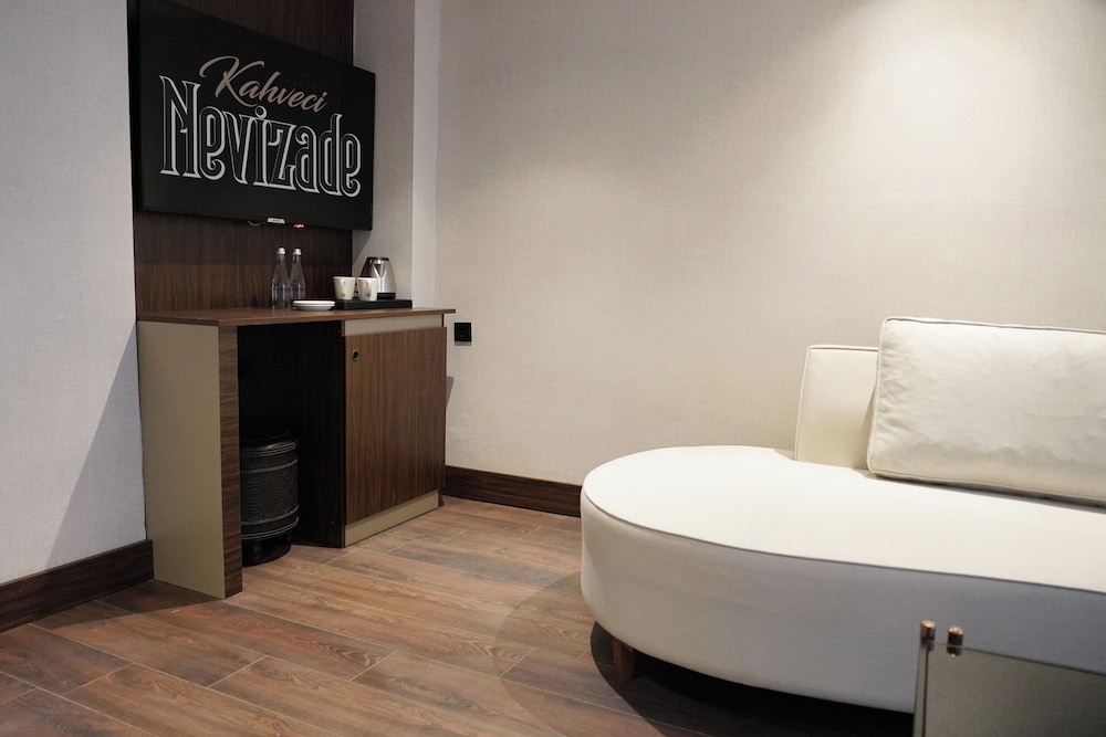 Nevizade Avangart Hotel 30/50