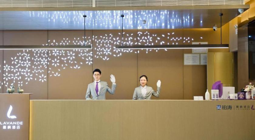 Lavande Hotel (Shenzhen Luohu Shuibei Cuizhu Metro Station) 13/48