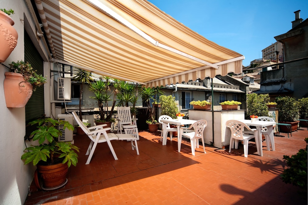 Cairoli Hotel 5/79