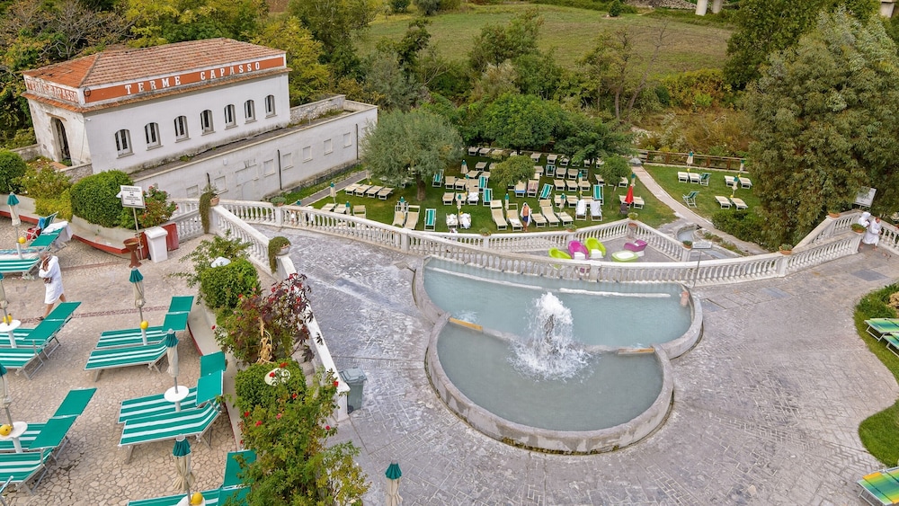Hotel Terme Capasso 58/61