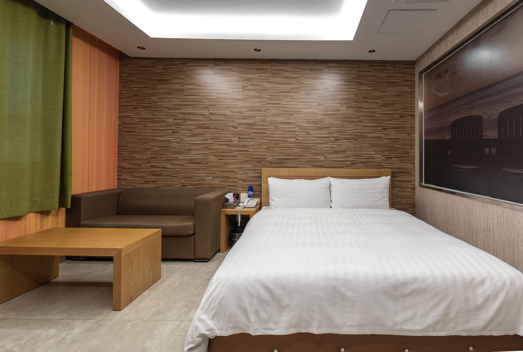 MOUNTAIN, STANDARD, DOUBLE BED