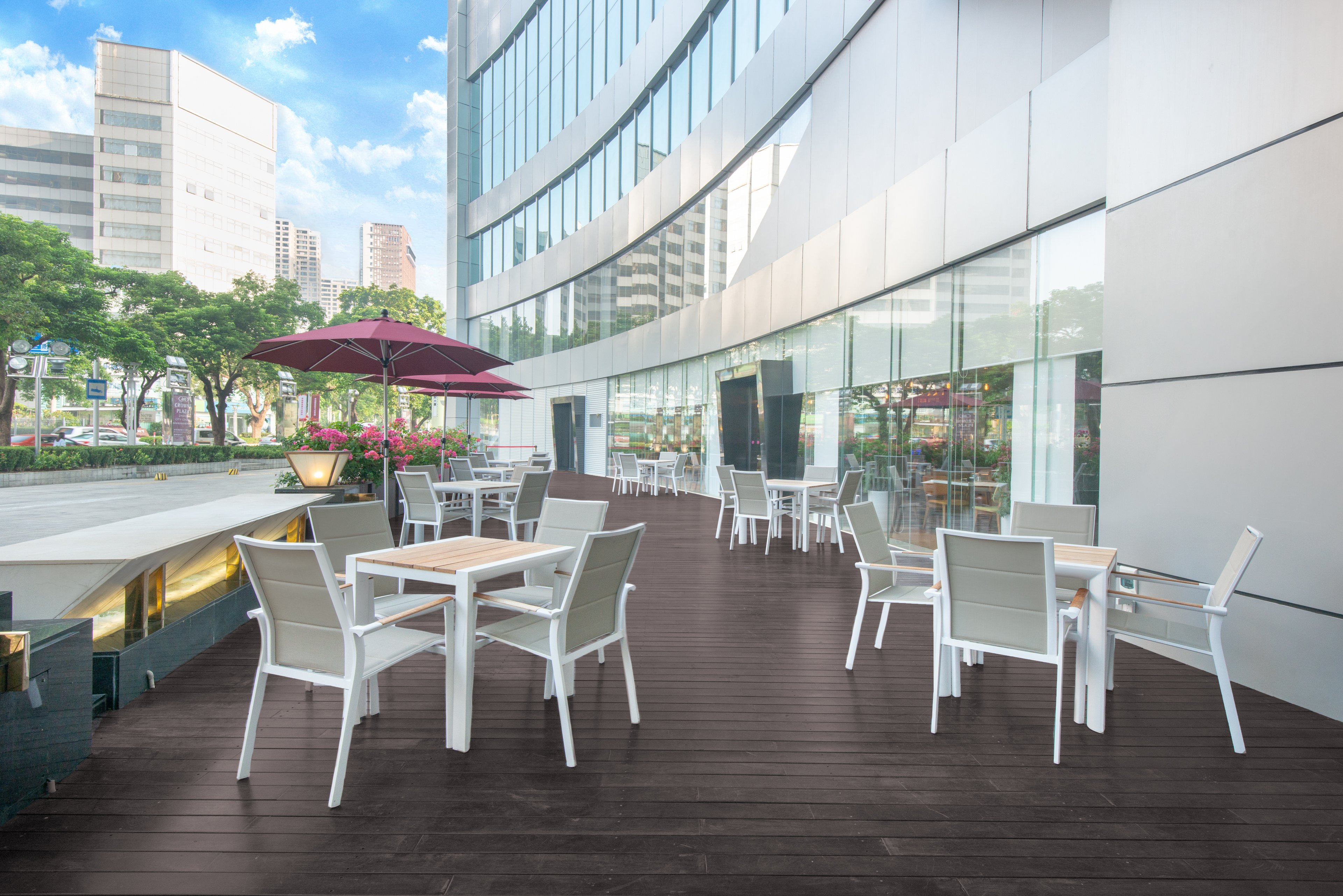 Crowne Plaza Zhuhai City Center 70/78
