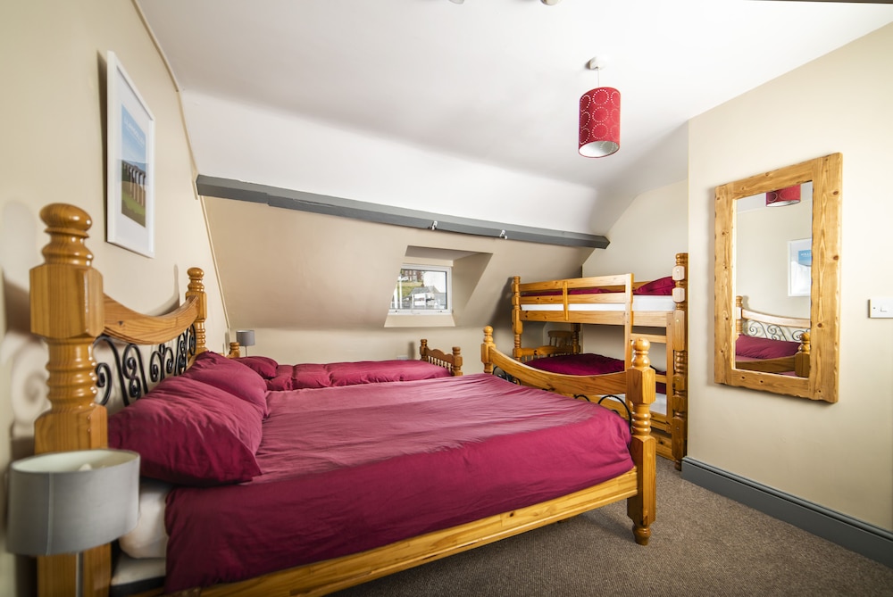 Llangollen Hostel 10/67