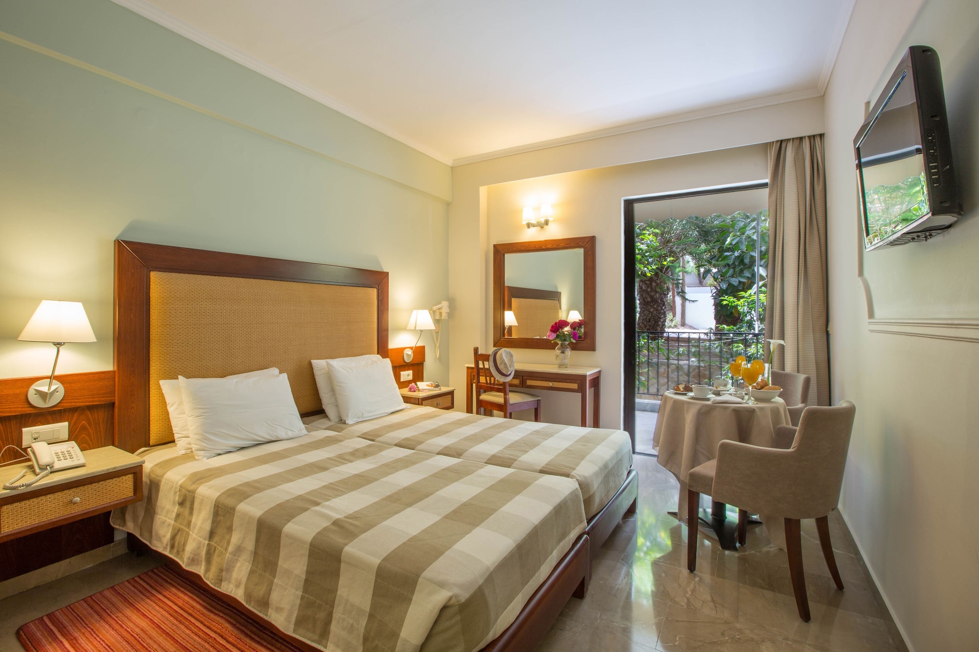 Room, Double or Twin Bed, Garden View, Balcony