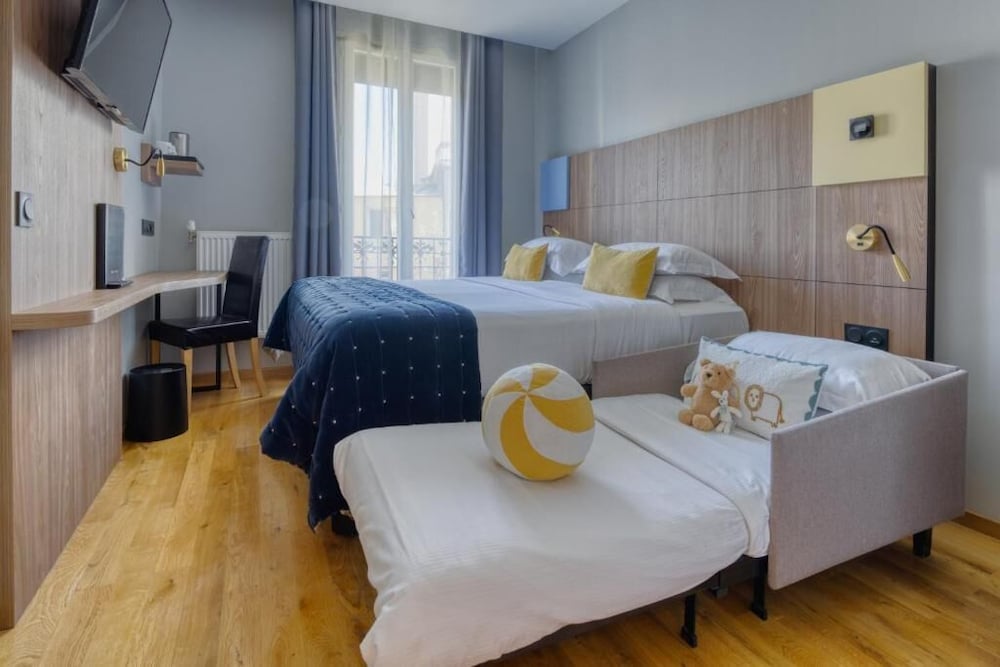 Hotel De Bellevue Paris Gare du Nord 28/74