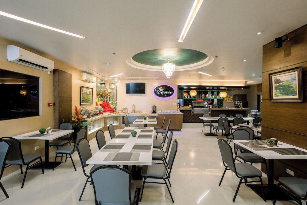 Allure Hotel And Suites 47/55