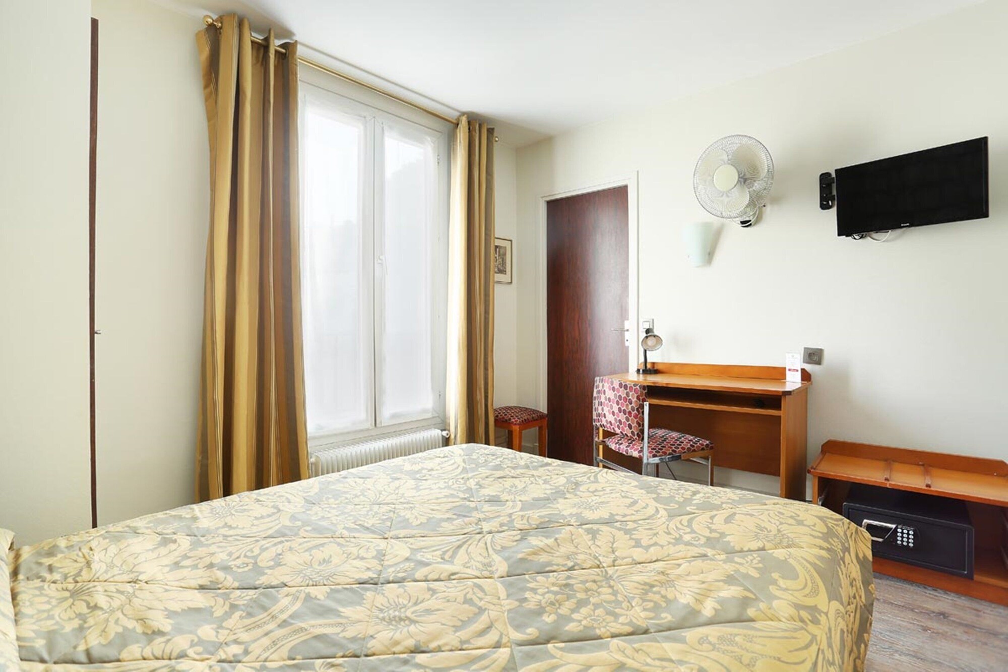 CLASSIC, DOUBLE BED