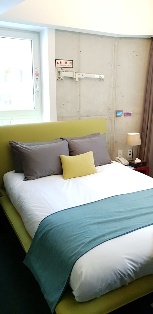 Cocomo Hotel And Gallery 9/54