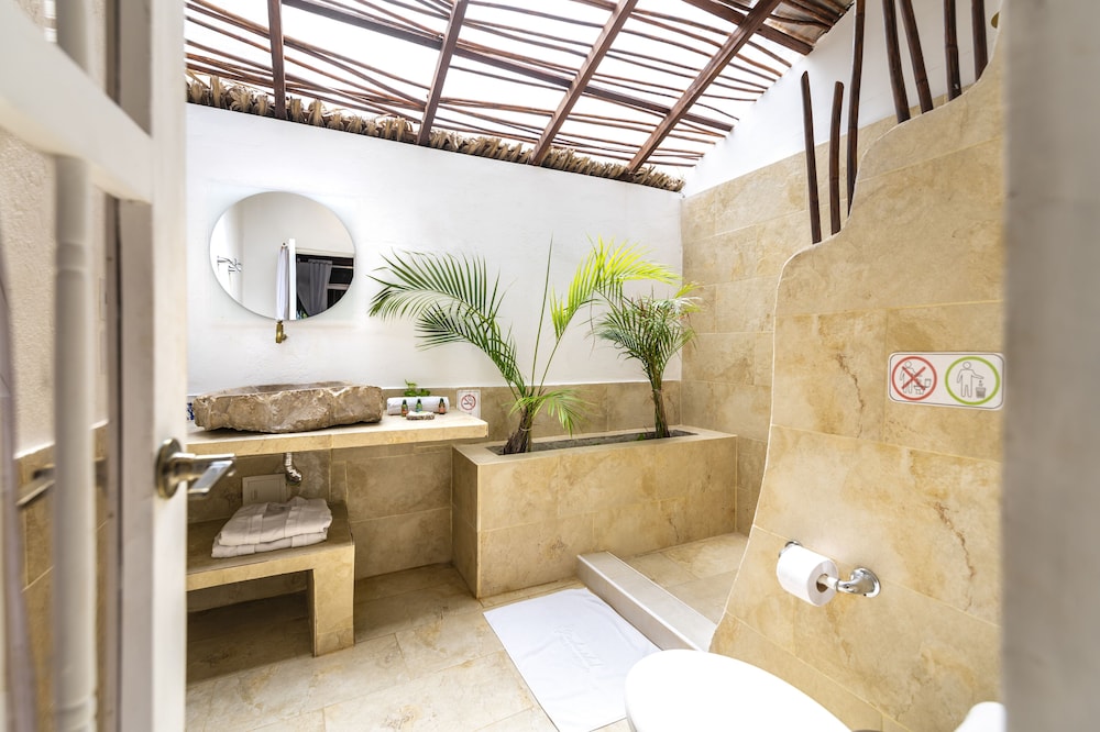 Hotel Coralina Island 50/50
