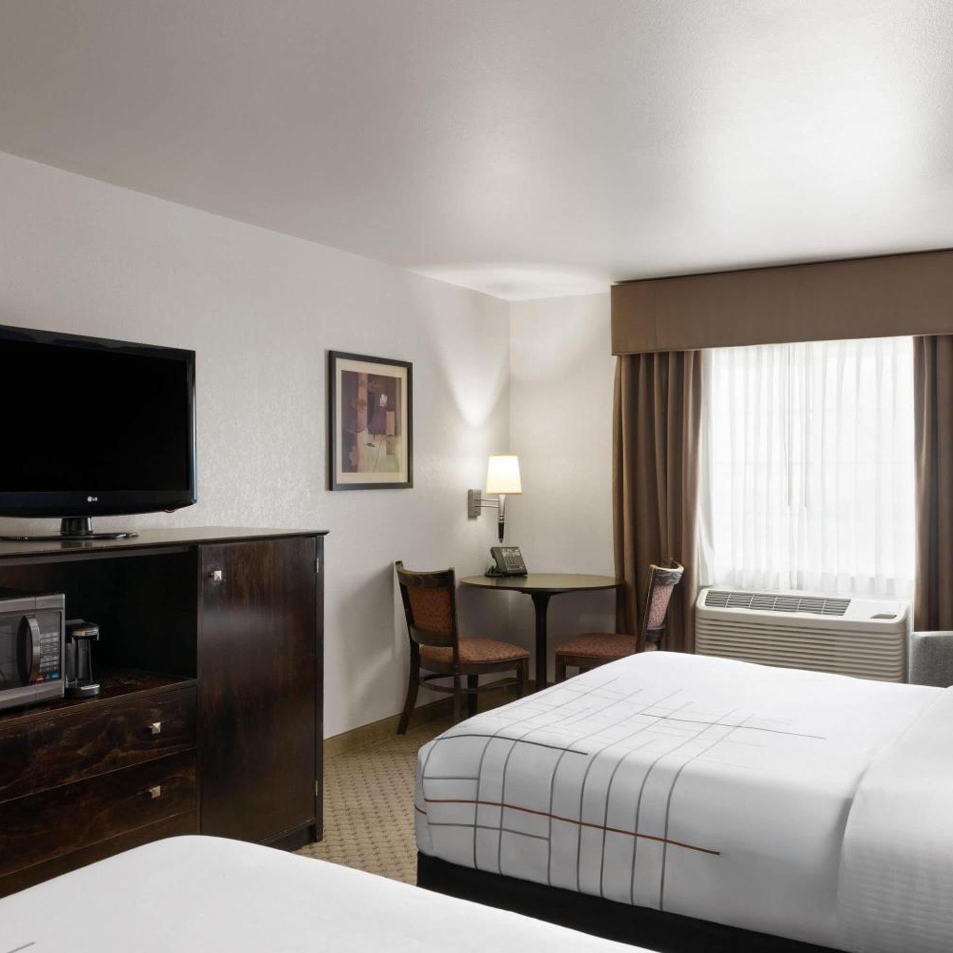 غرفة ديلوكس بسريرين كوين، La Quinta Inn & Suites by Wyndham Spokane Valley 3/8
