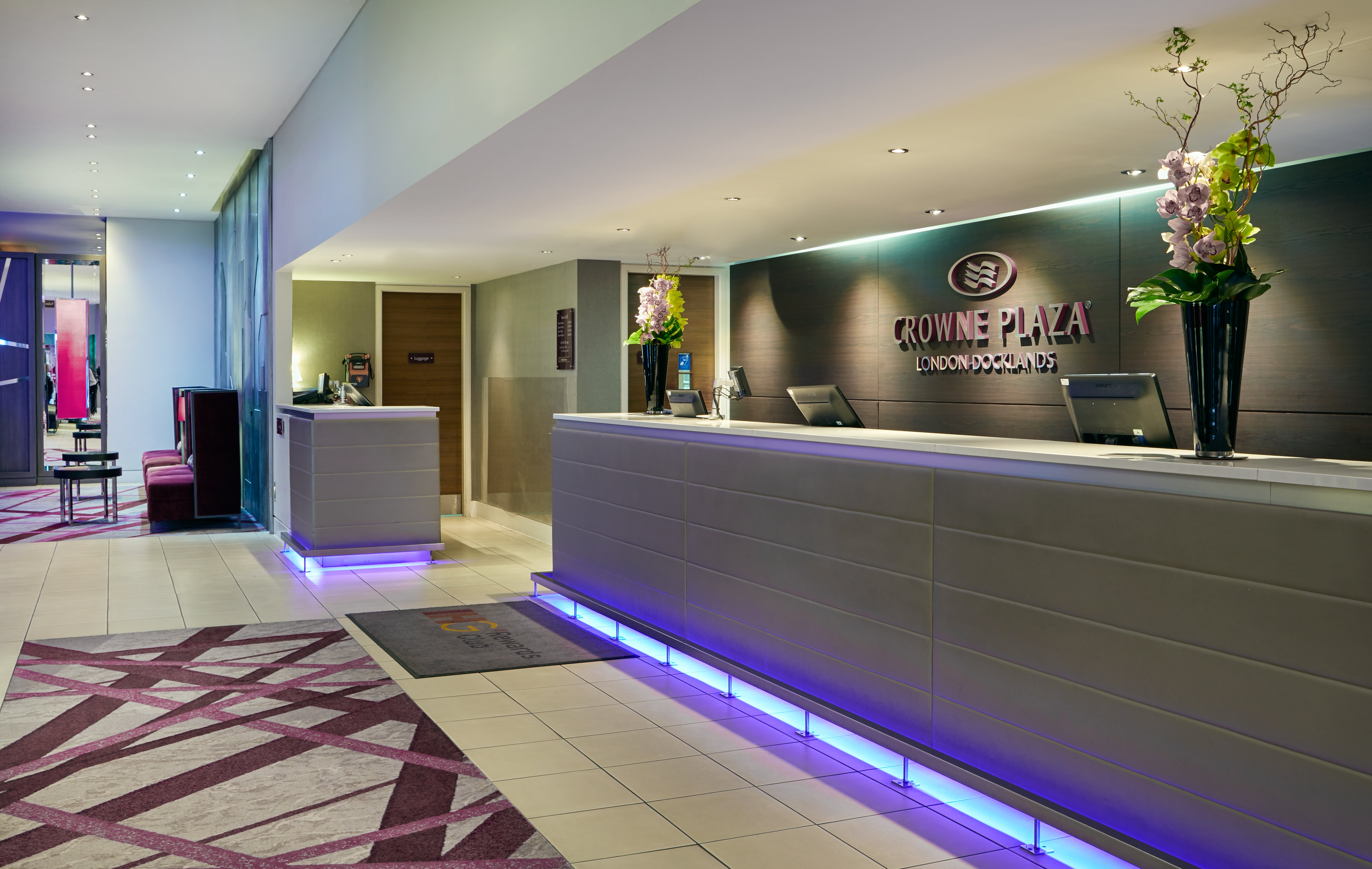 CROWNE PLAZA LONDON DOCKLANDS 9/71