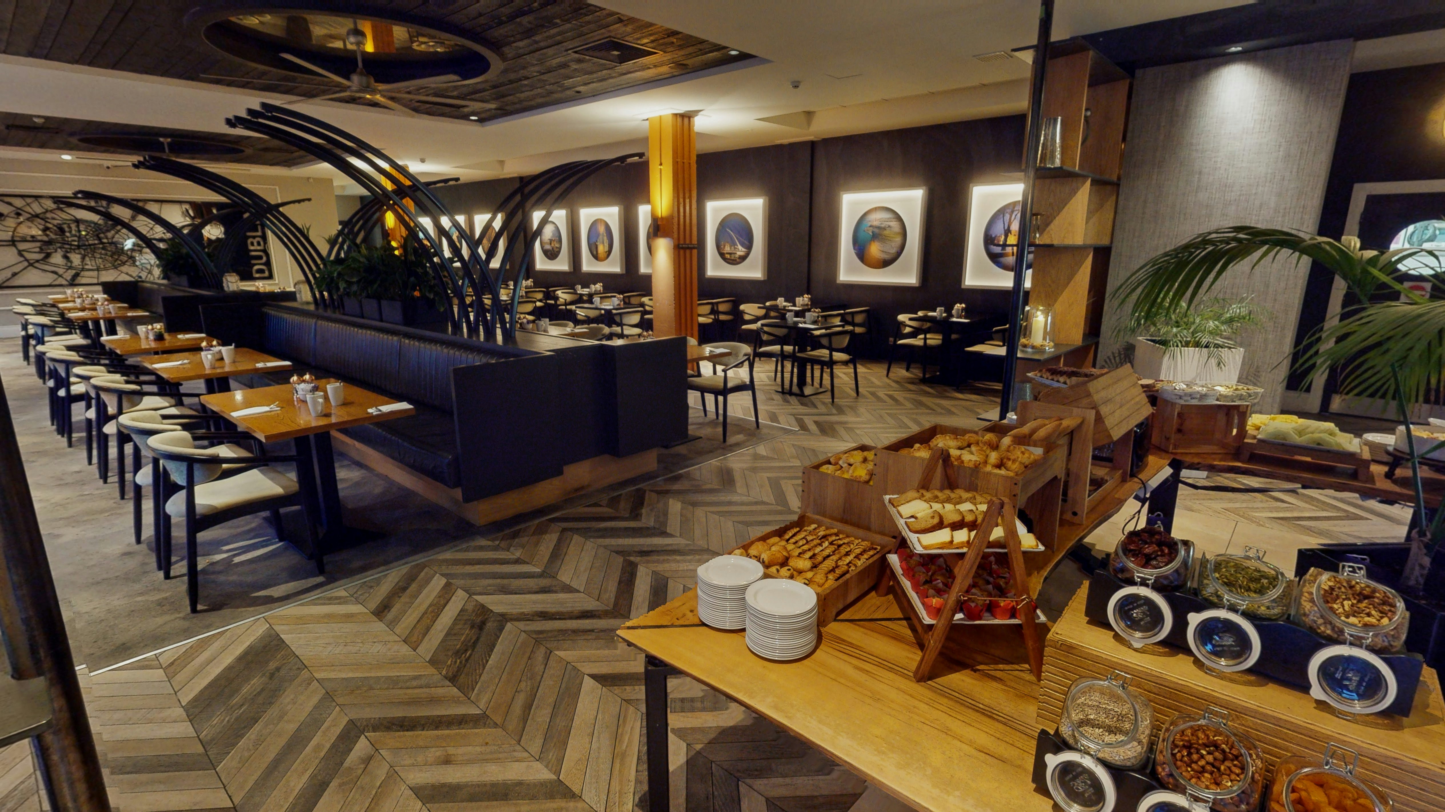 Clayton Hotel Dublin Airport Central 52/72