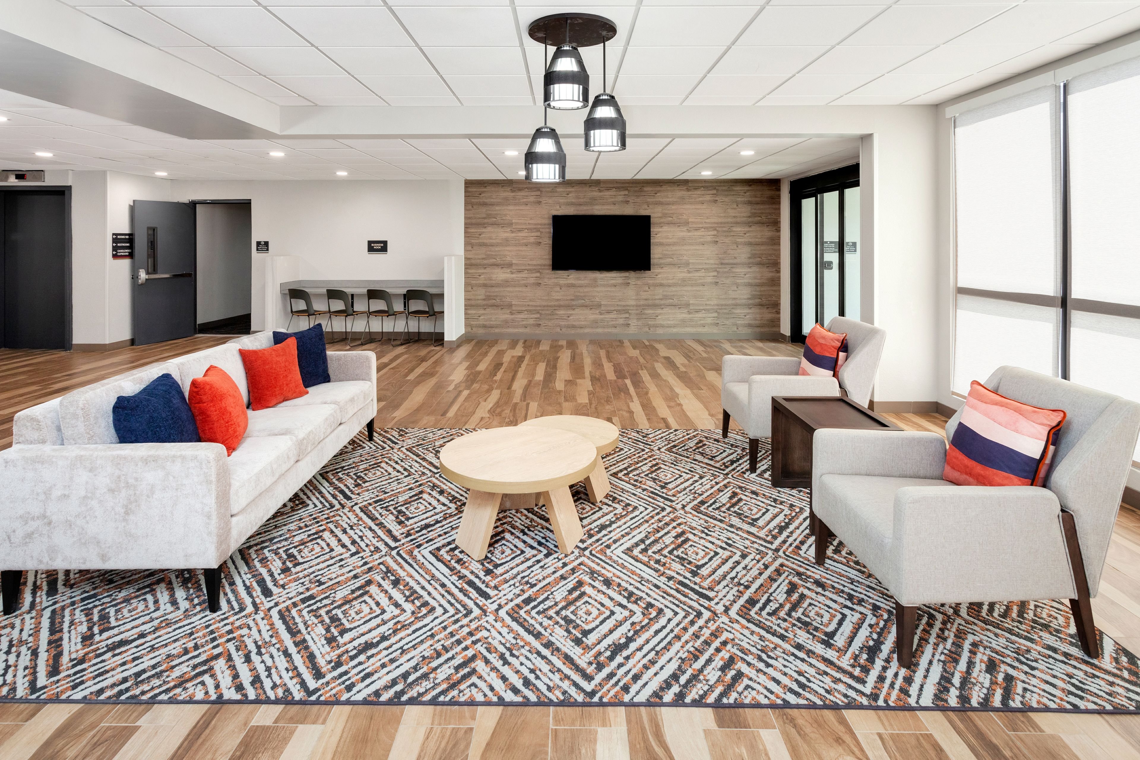 Candlewood Suites Columbus North - Worthington 16/25