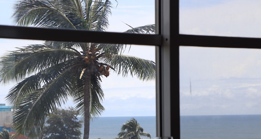 Mamba Point Hotel 38/42