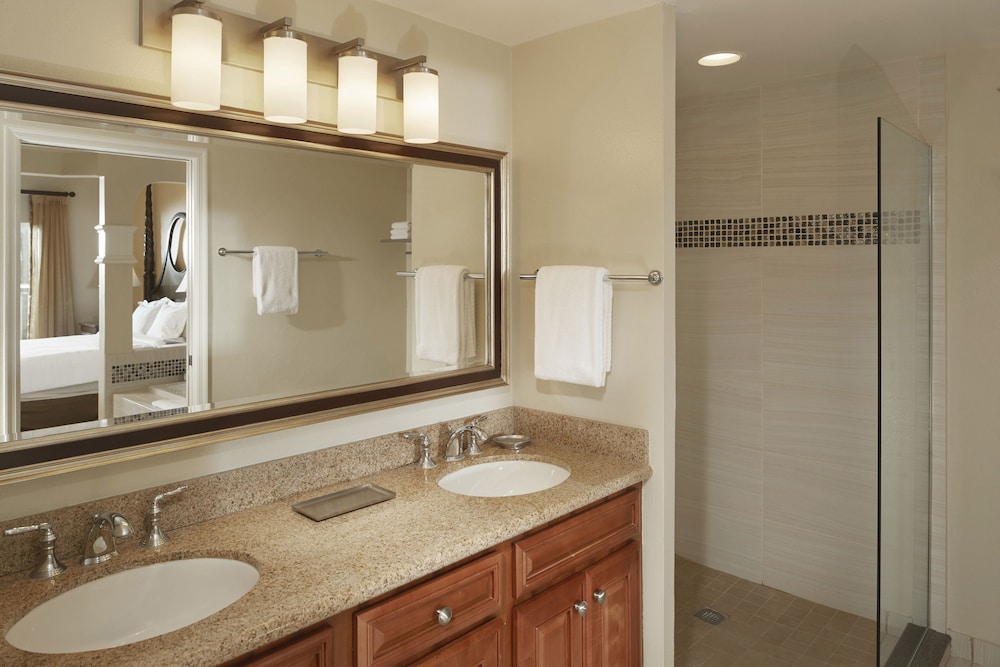 Hilton Grand Vacations Club Seaworld Orlando 22/57