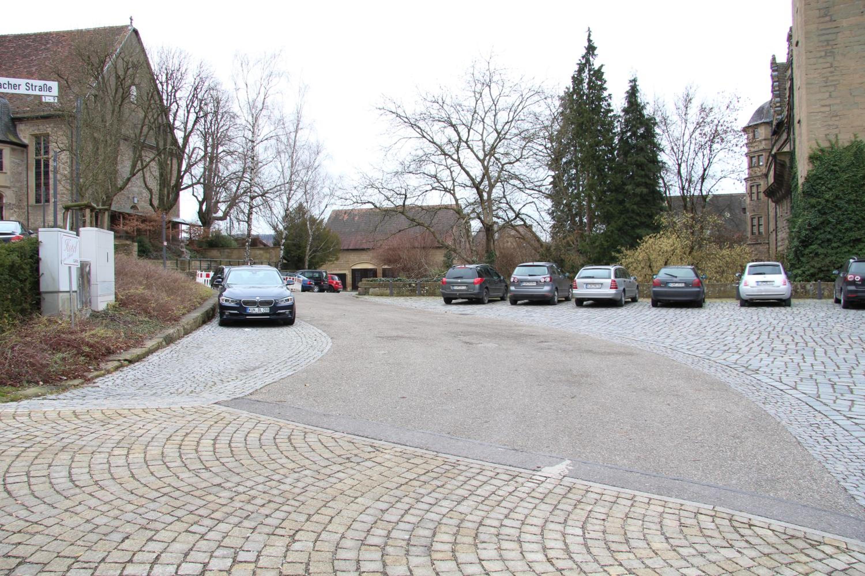 Hotel am Schloss Neuenstein 38/50