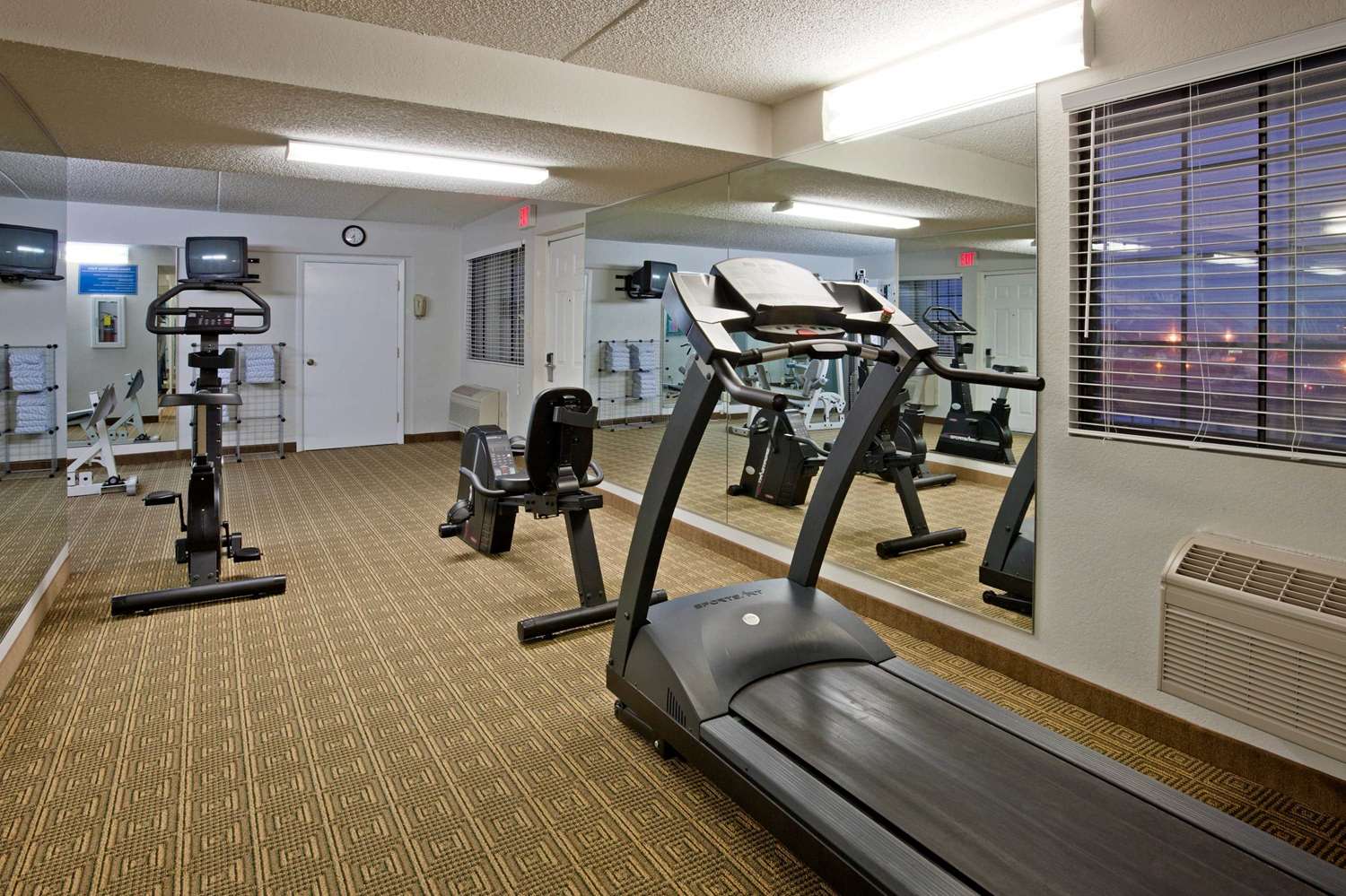 La Quinta Inn by Wyndham Albuquerque Airport 16/33