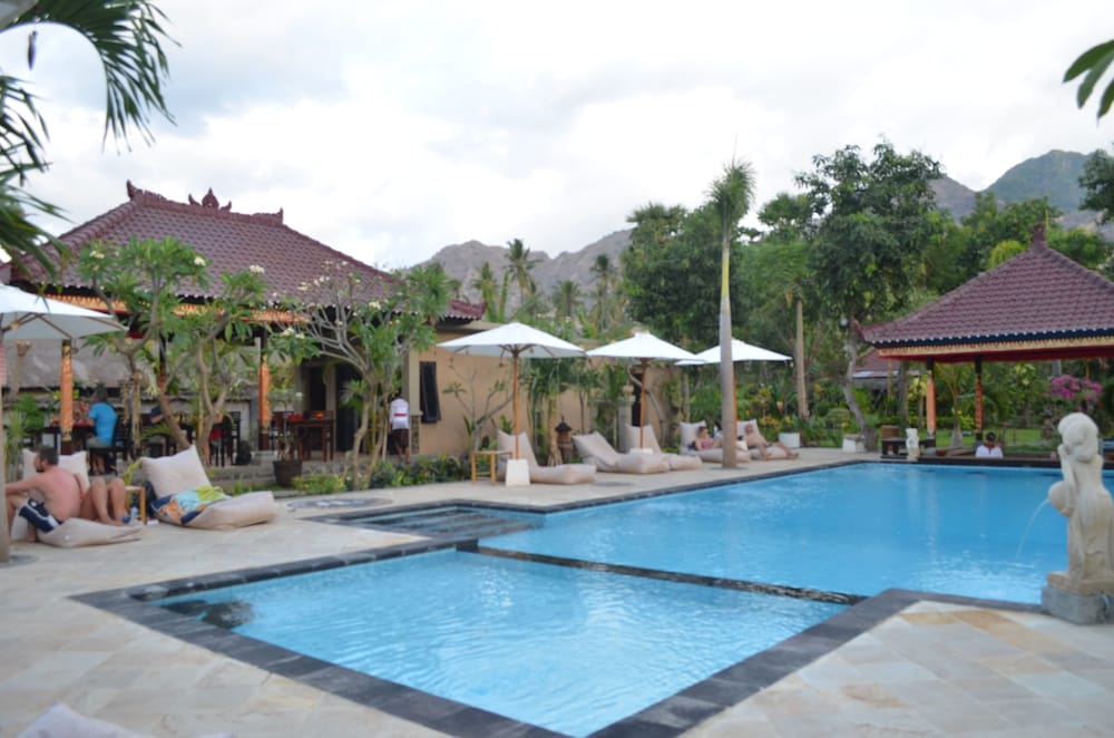 Tirta Sari Bungalows酒店(Tirta Sari Bungalows) 图片1