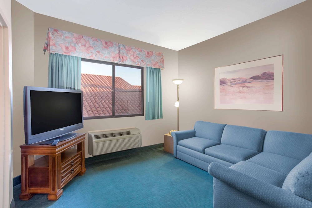 Ramada By Wyndham St George 22/37