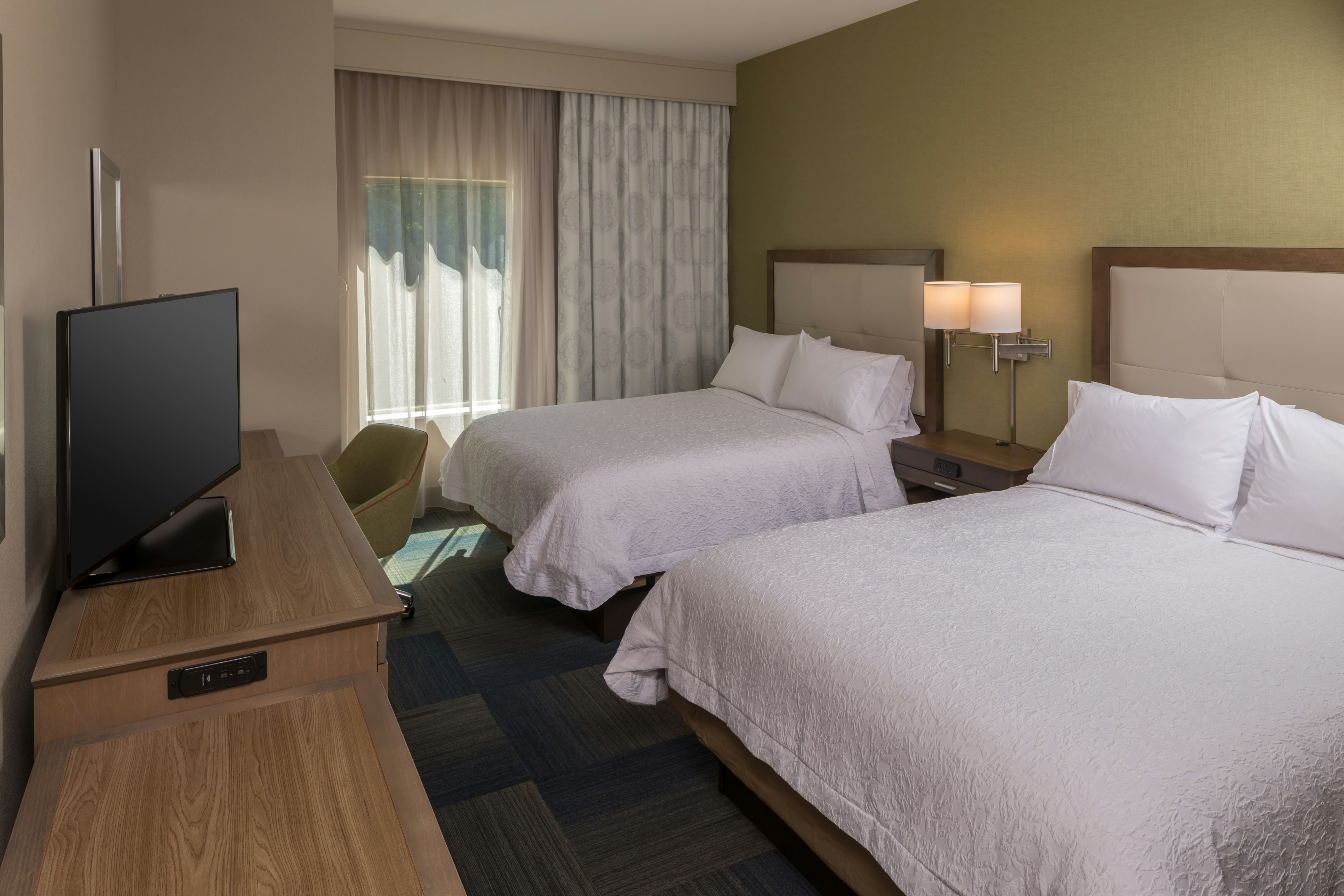 Hampton Inn Suites Asheville Biltmore Village 14/58