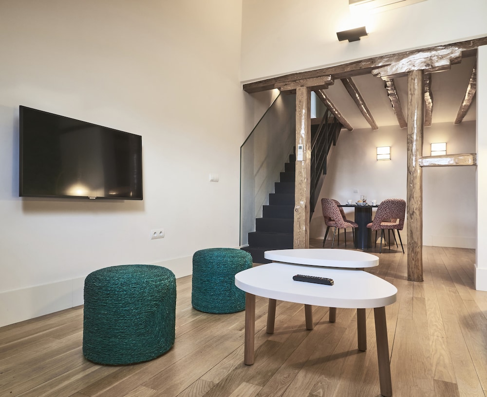Slow Suites Chueca 39/50
