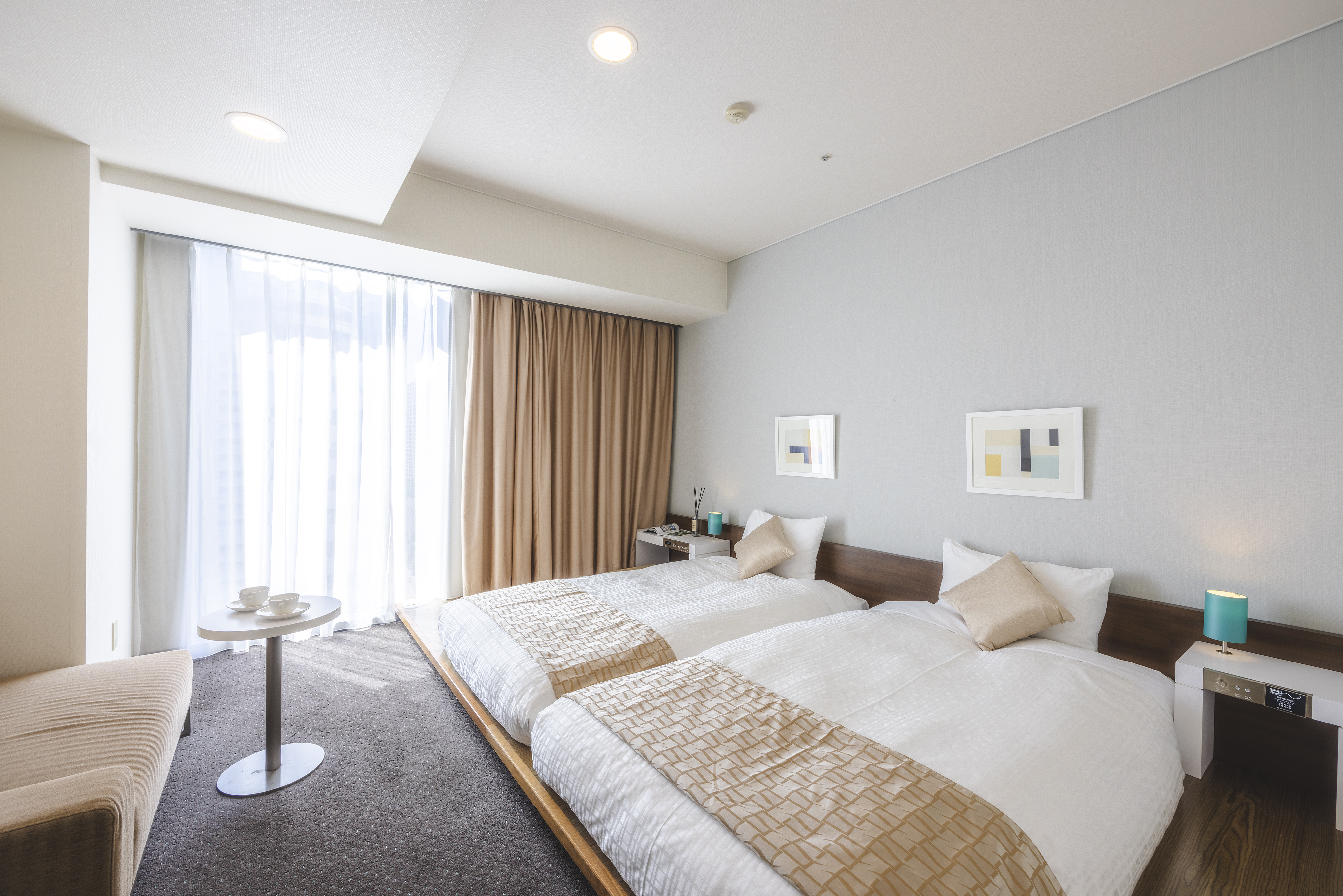 Female Only, Ladies, Twin Beds