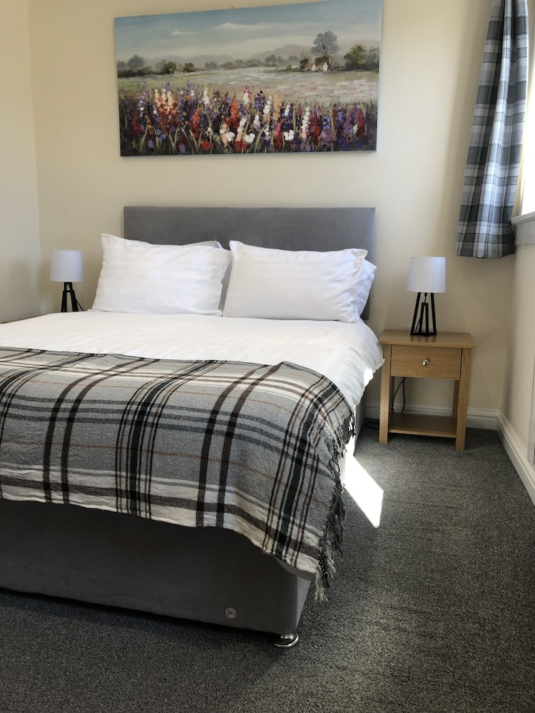 The Millcroft Hotel 20/50