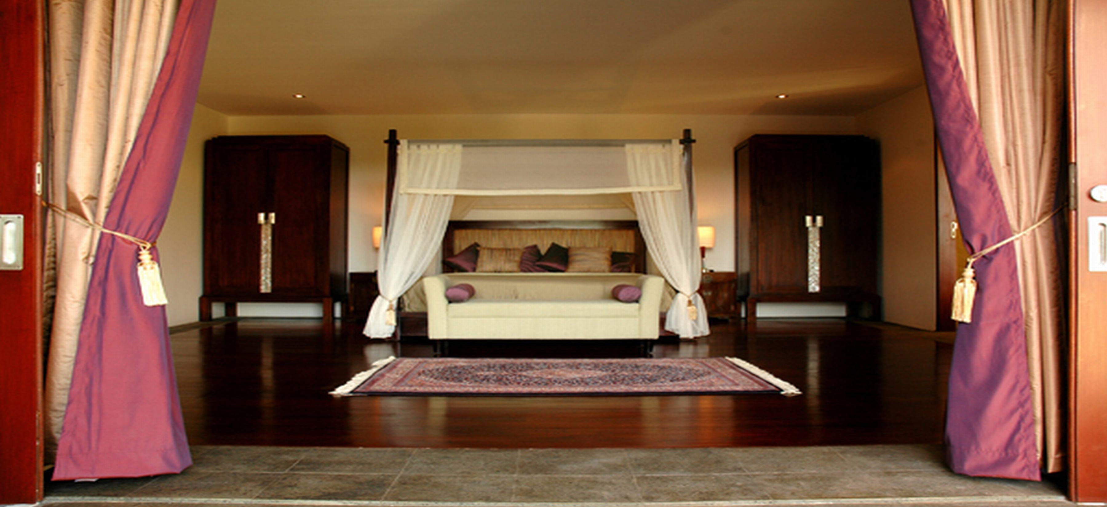 4 Bedrooms, Pool, Villa