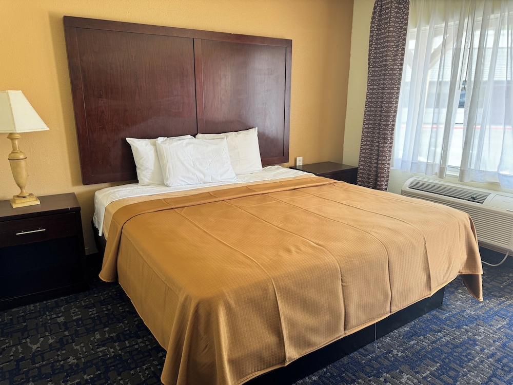 GuestPlace Inn & Suites 11/17