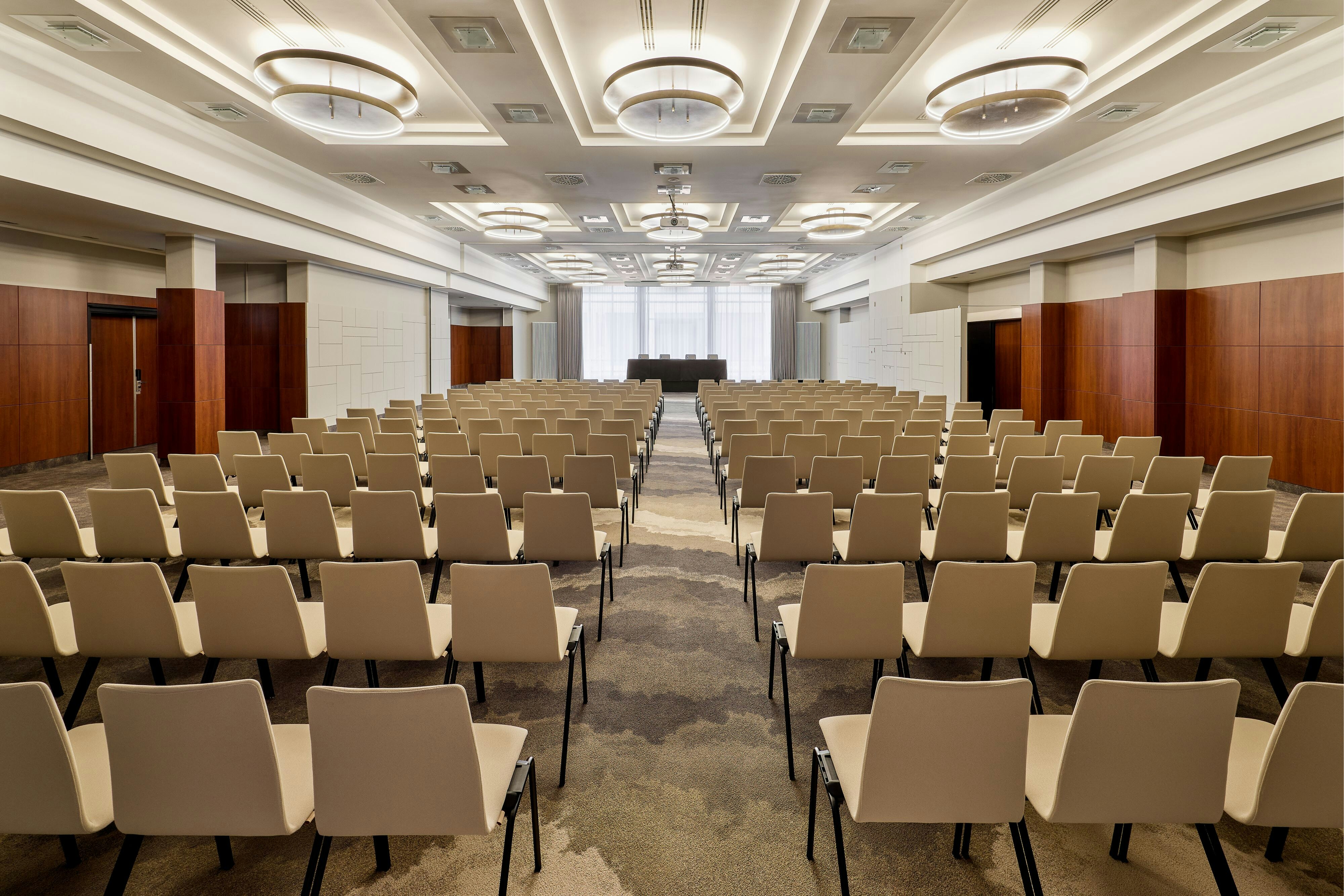 Munich Airport Marriott Hotel 70/80