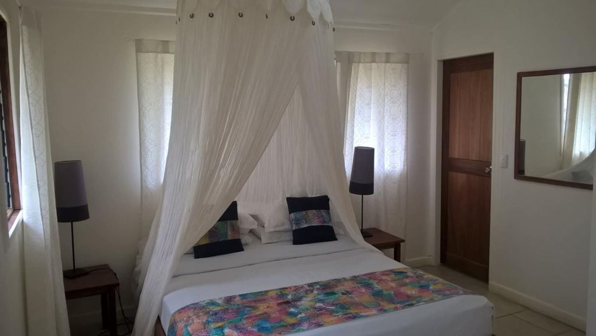 Bure, Family, 1 Queen and 3 Single Beds